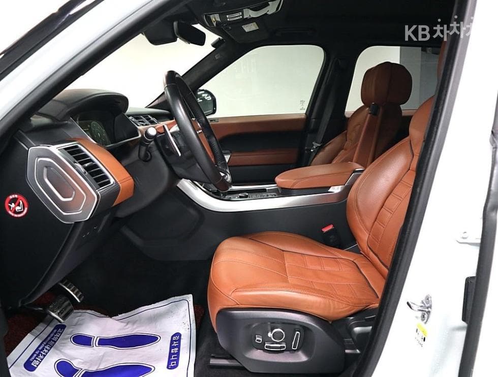 Land Rover Нов Рендж Ровер Спорт3.0 SDV6 Autobiography Dynamic - 9