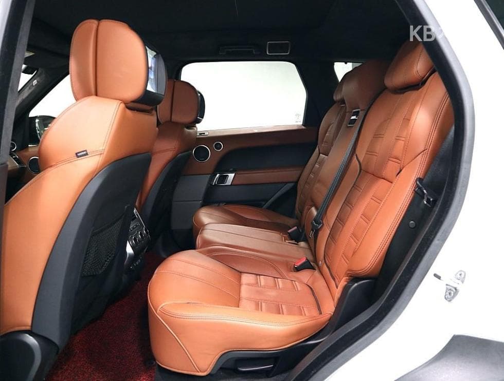 Land Rover Нов Рендж Ровер Спорт3.0 SDV6 Autobiography Dynamic - 10