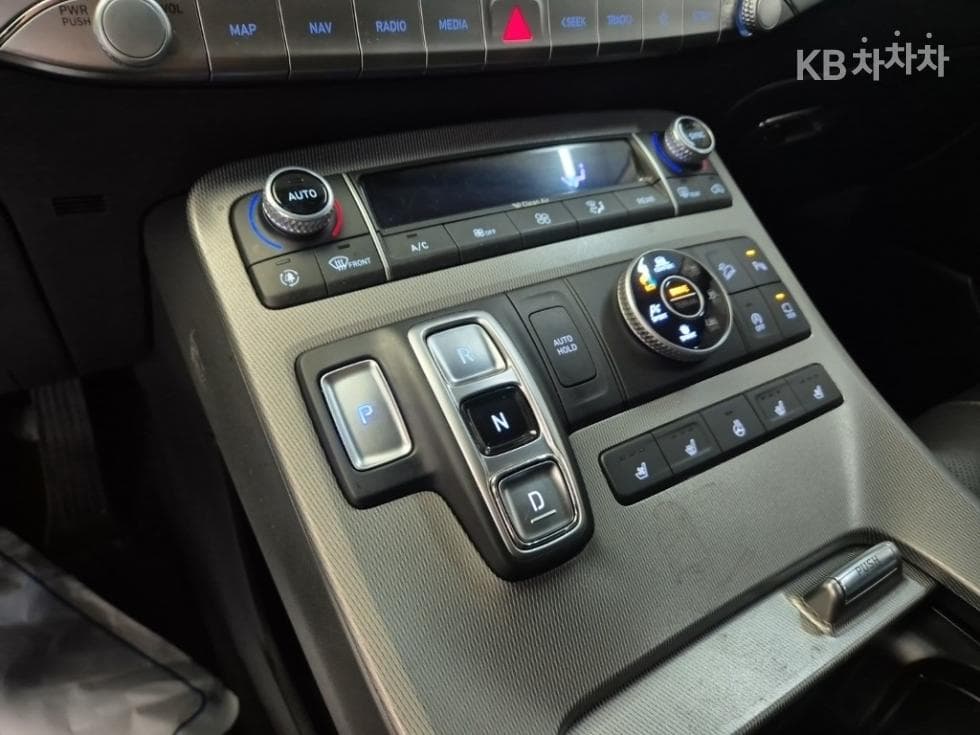 Hyundai Palisade3.8 Gasoline 8-seater AWD Prestige - 8