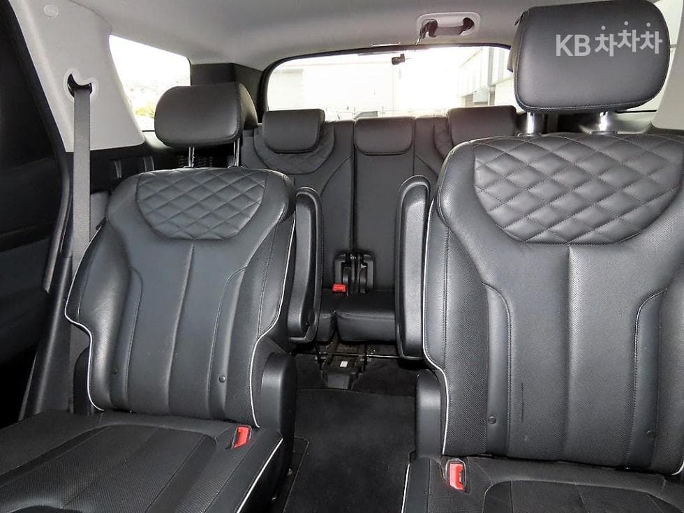 Хюндай Palisade2.2 Дизел 7-местен (Лимузин) Престиж - 7