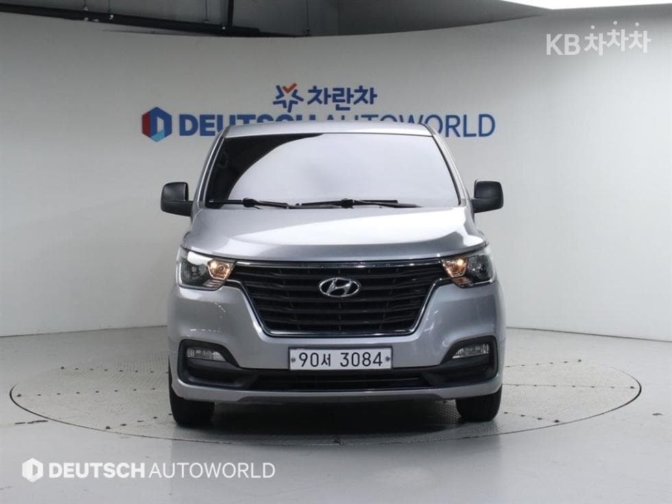 Хюндай The New (фейслифт) 그랜드 Star렉스Ван 5-местен Смарт - 3