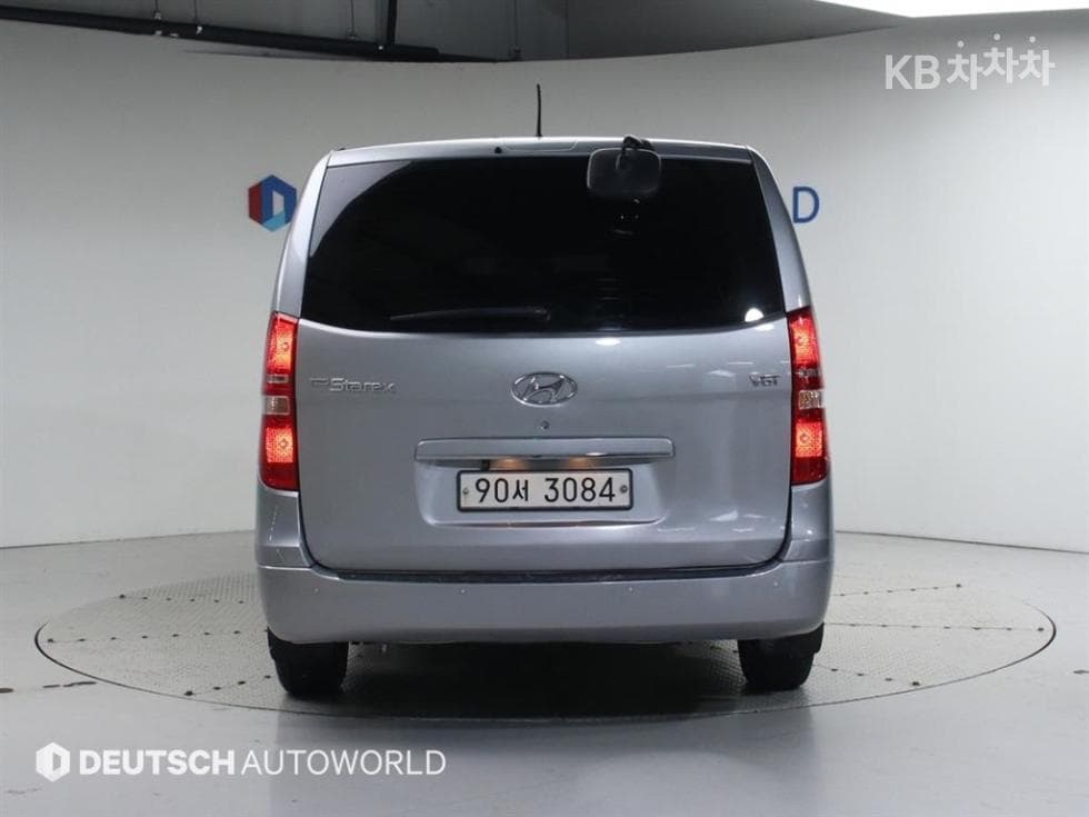 Хюндай The New (фейслифт) 그랜드 Star렉스Ван 5-местен Смарт - 4