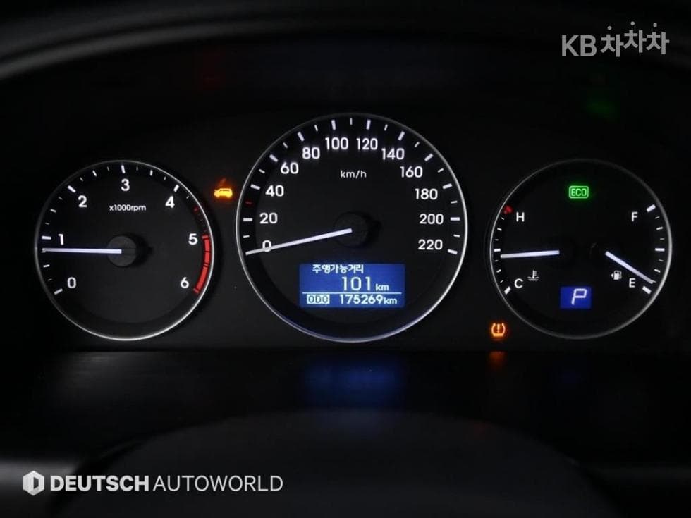 Хюндай The New (фейслифт) 그랜드 Star렉스Ван 5-местен Смарт - 8