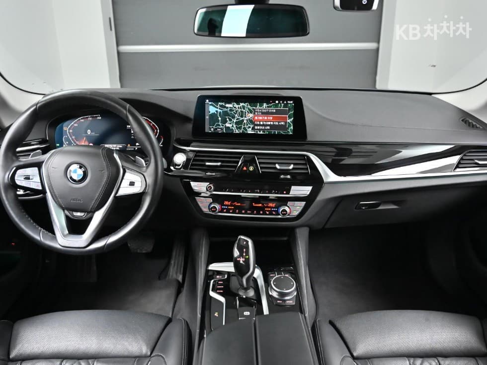 BMW 올New5 Series (G30)520d Luxury Line Plus - 7