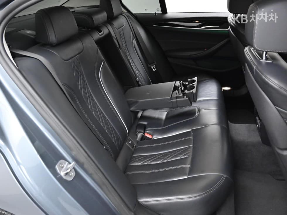BMW 올New5 Series (G30)520d Luxury Line Plus - 12