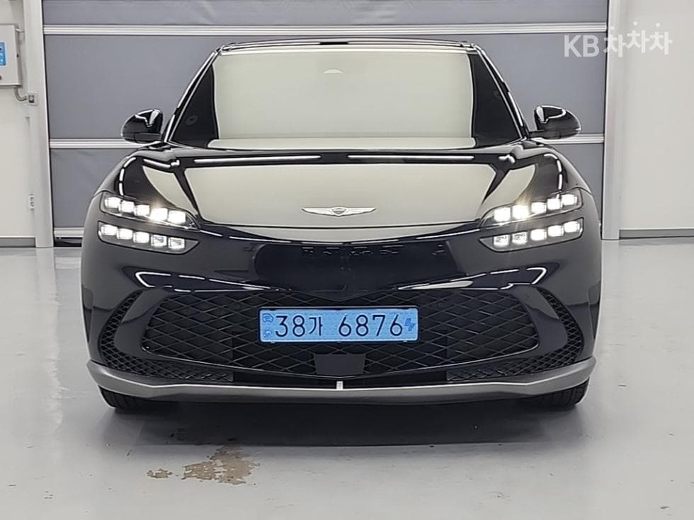 Дженезис GV60Стандартен 2WD Стандартен - 2