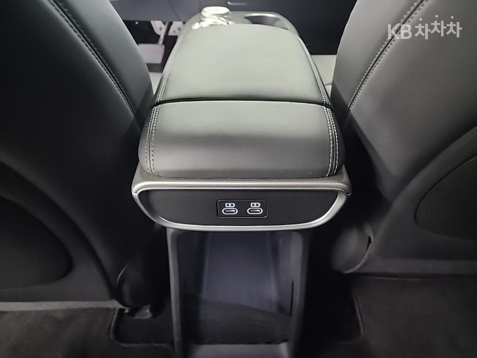 Дженезис GV60Стандартен 2WD Стандартен - 13