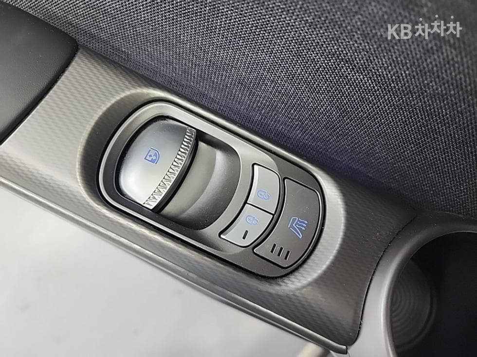 Дженезис GV60Стандартен 2WD Стандартен - 14