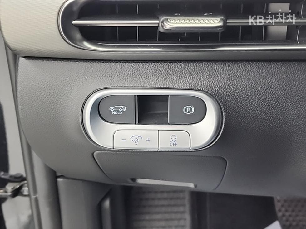 Дженезис GV60Стандартен 2WD Стандартен - 18