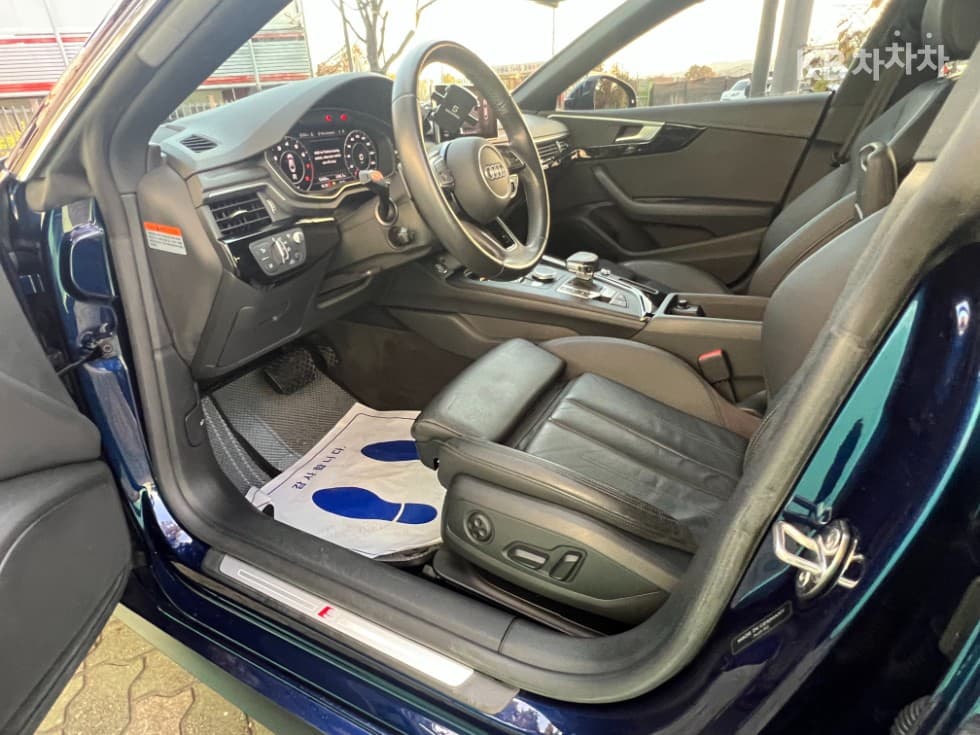 Ауди NEW A545 TFSI 콰트로 스포트백 Premium - 10