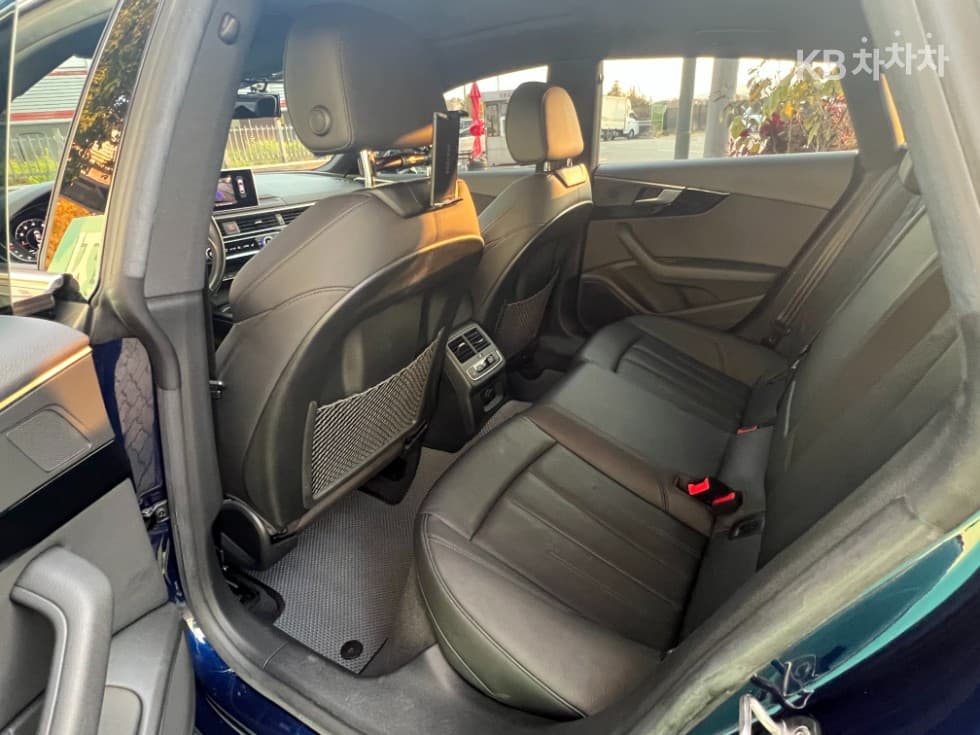 Ауди NEW A545 TFSI 콰트로 스포트백 Premium - 11