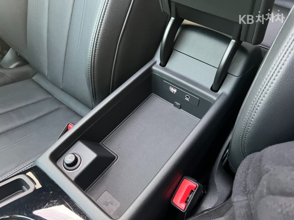Ауди NEW A545 TFSI 콰트로 스포트백 Premium - 26