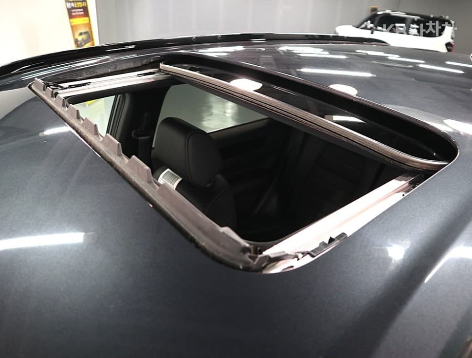 혼다 All New CR-V(6세대)Hybrid 2.0 2WD Touring - 18