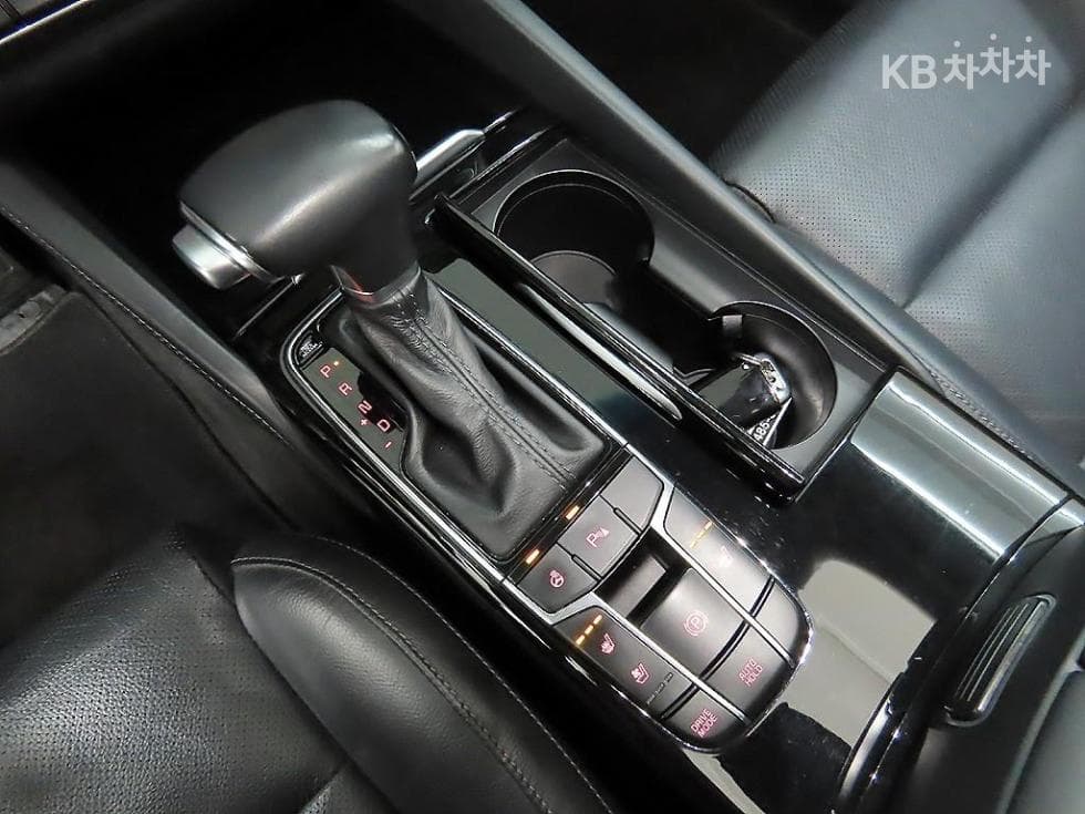 Kia All New K72.4 GDi Limited - 10