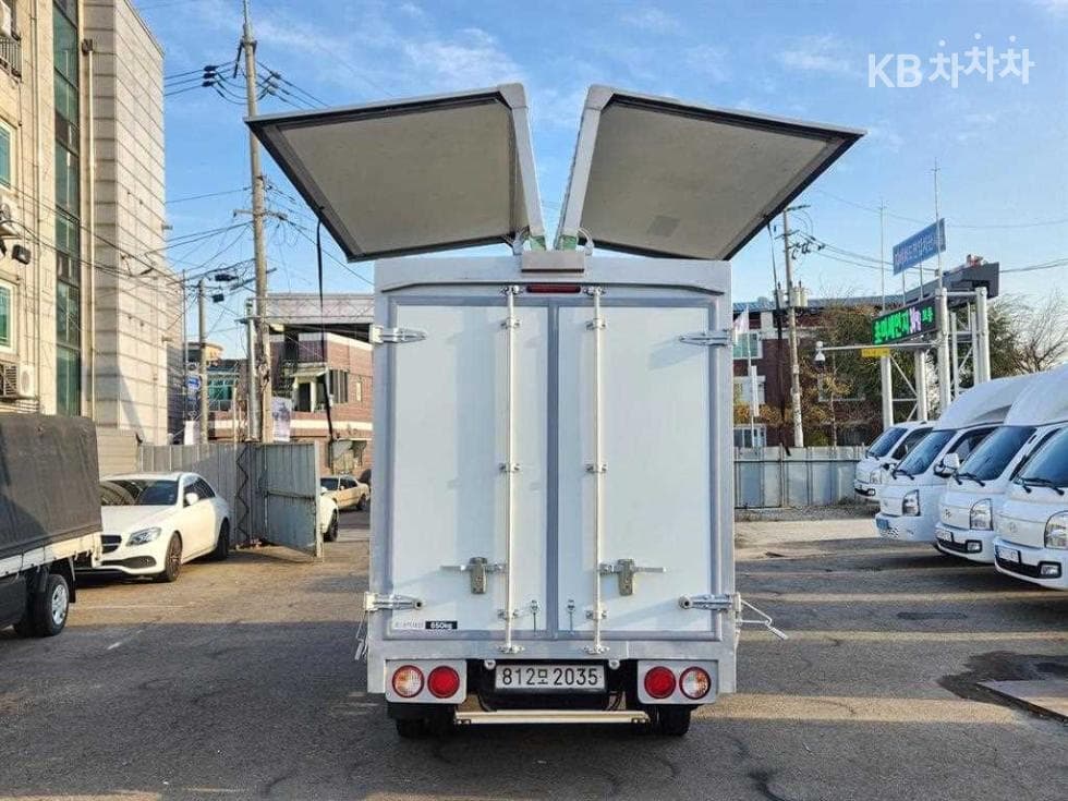 Kia The New (facelift) Bongo 3 (light truck)Wing Body 1 Ton Manual식 King Cab Extra Long L - 2