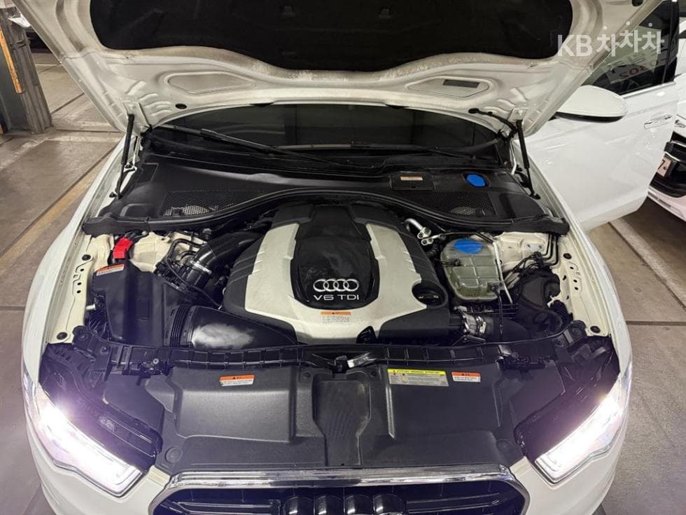 Ауди NEW A645 Турбо Дизел Инжекция 콰트로 LED C7 - 4