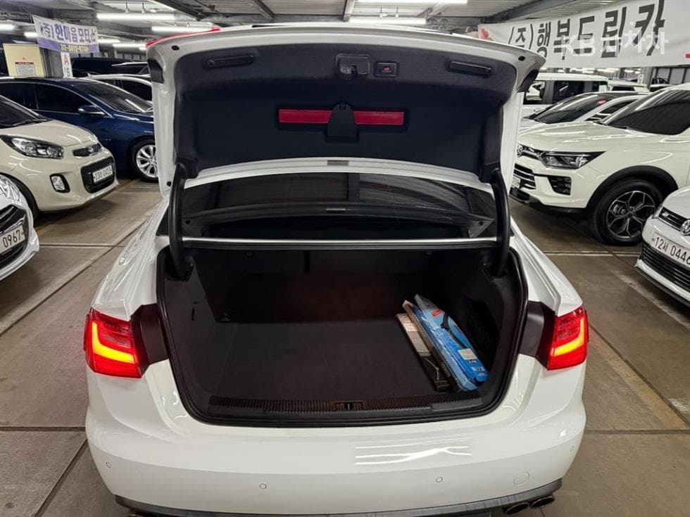 Ауди NEW A645 Турбо Дизел Инжекция 콰트로 LED C7 - 7