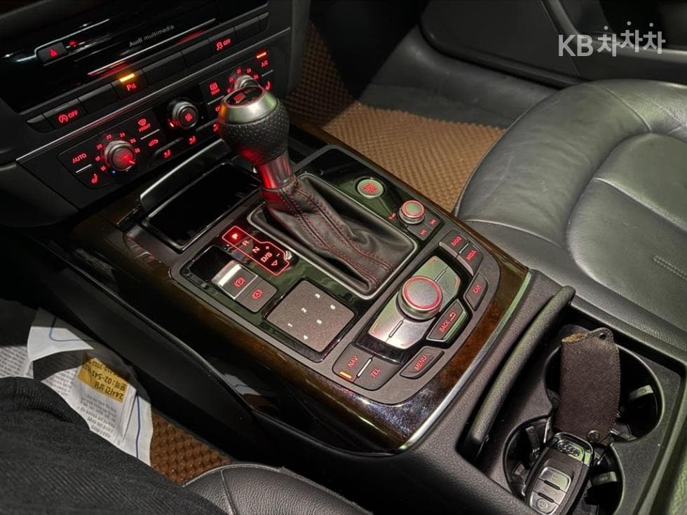 Ауди NEW A645 Турбо Дизел Инжекция 콰트로 LED C7 - 14