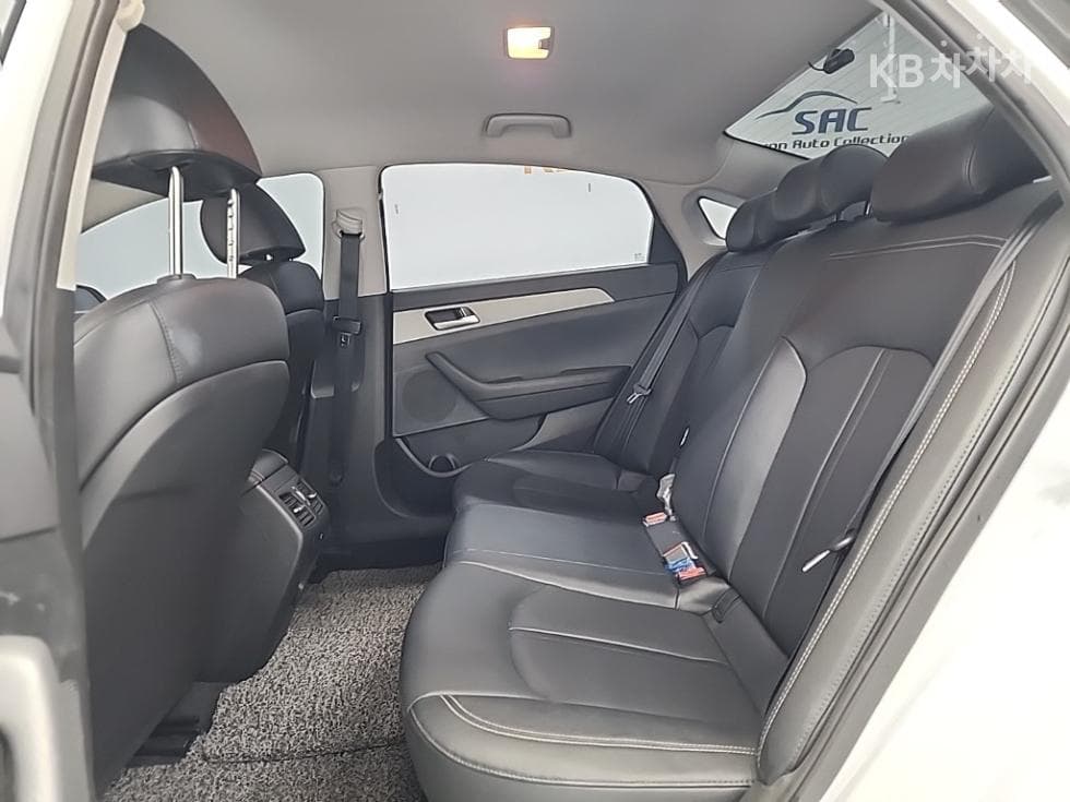 Хюндай Соната New Rise2.0 LPi Рент-а-кар Стил - 12