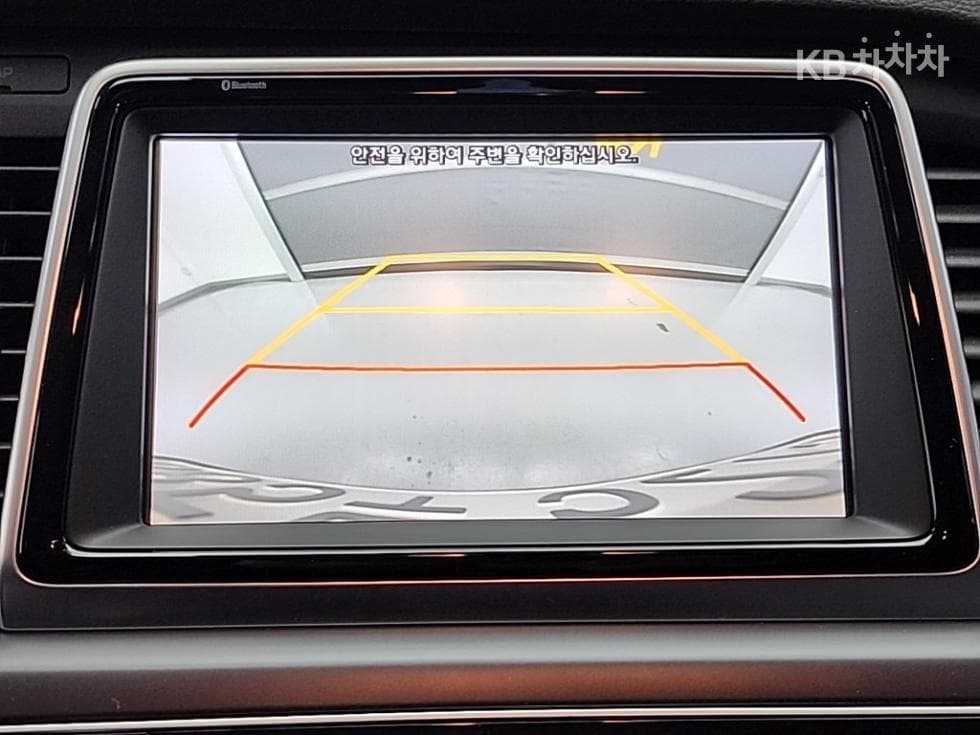 Хюндай Соната New Rise2.0 LPi Рент-а-кар Стил - 15