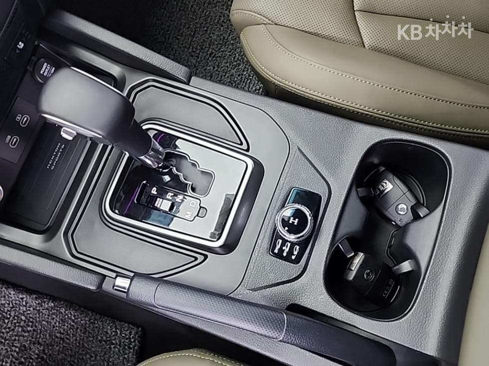 KG Mobility New Rexton Sports Khan2.2 AWD 쿨멘 Noblesse - 8