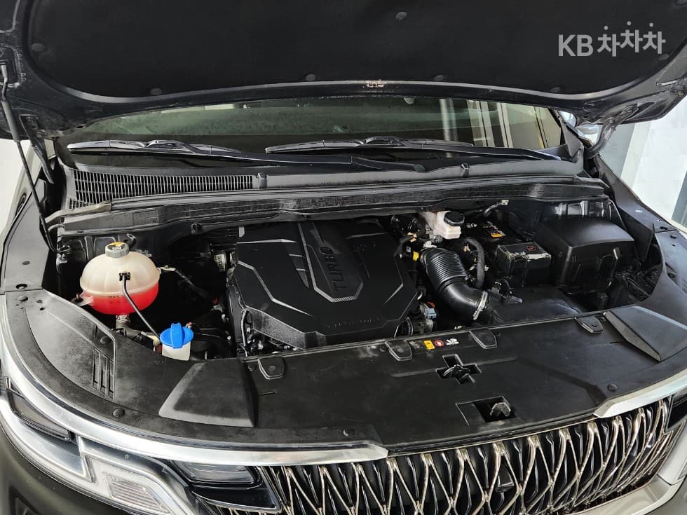 Kia Carnival 4th generationD2.2 9-seater Signature - 20