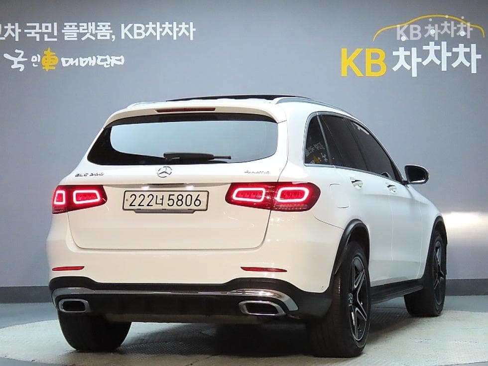 Mercedes-Benz GLC(X253)300 4Matic Standard - 2