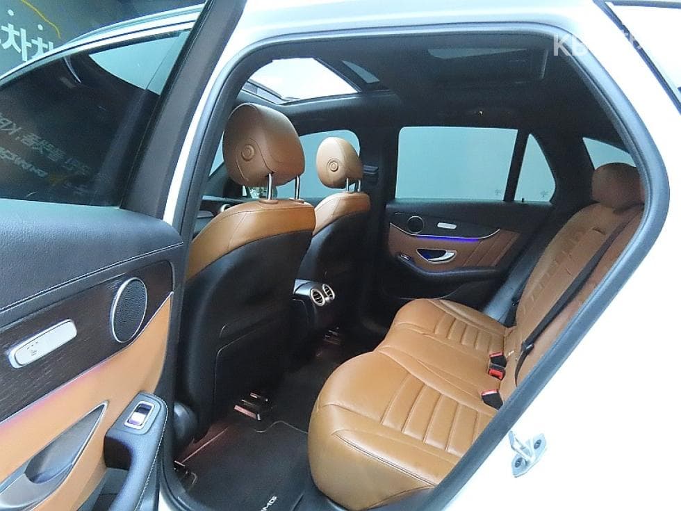 Mercedes-Benz GLC(X253)300 4Matic Standard - 11