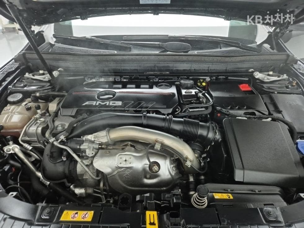 Mercedes-Benz GLB(X247)M-AMG GLB 35 4Matic - 5