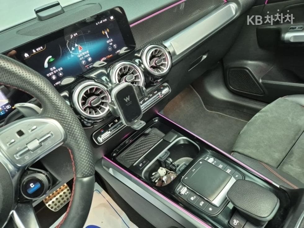 Mercedes-Benz GLB(X247)M-AMG GLB 35 4Matic - 10