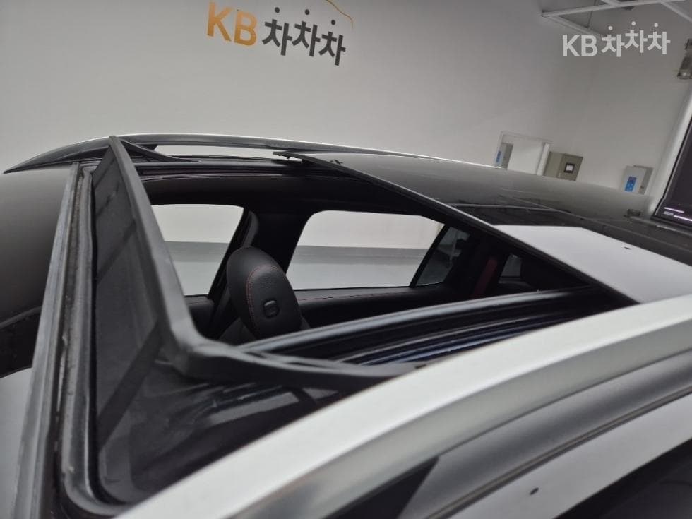 Mercedes-Benz GLB(X247)M-AMG GLB 35 4Matic - 13