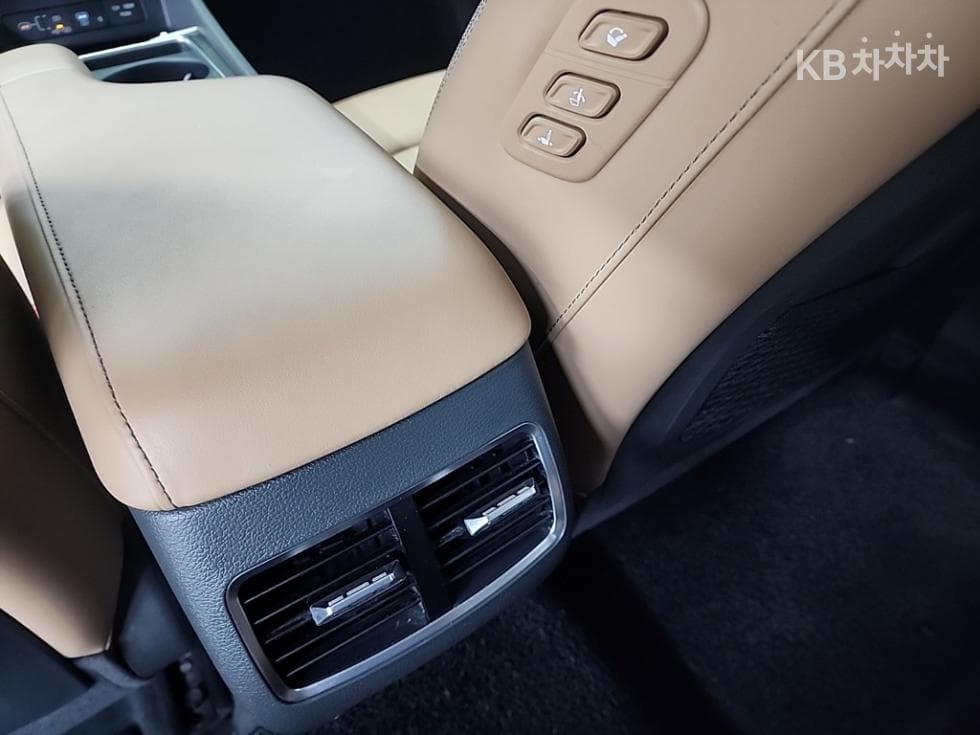 Хюндай Соната Ди Едж (Соната фацелит)(DN8)1.6 Турбо Inspiration - 13