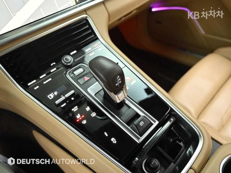 Porsche 파나메라 (971)2.9 4S Стандартен - 8