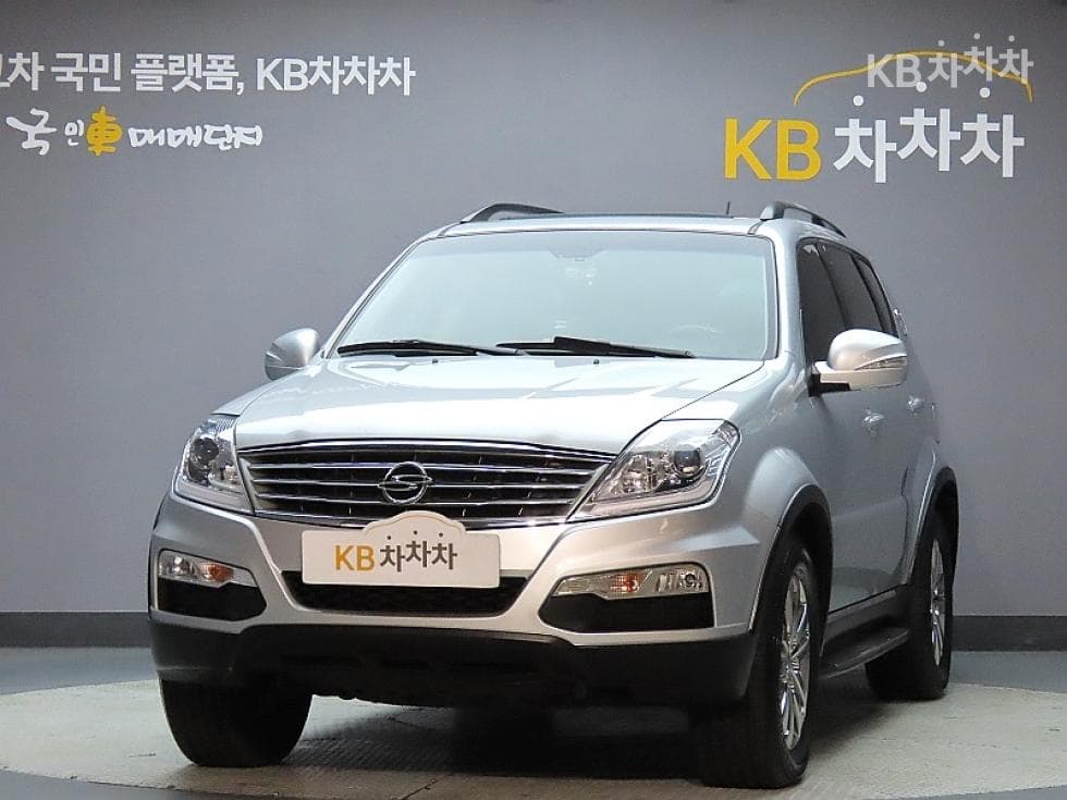 КейДжи Мобилити RextonW 7-местен (Лимузин) 4x4 Noblesse - Image 1