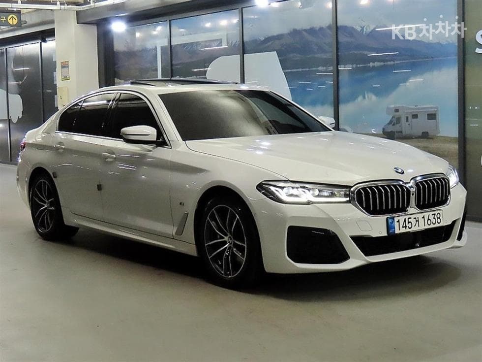 BMW 올New5 Series (G30) 523d xDrive M Sport - Image 1