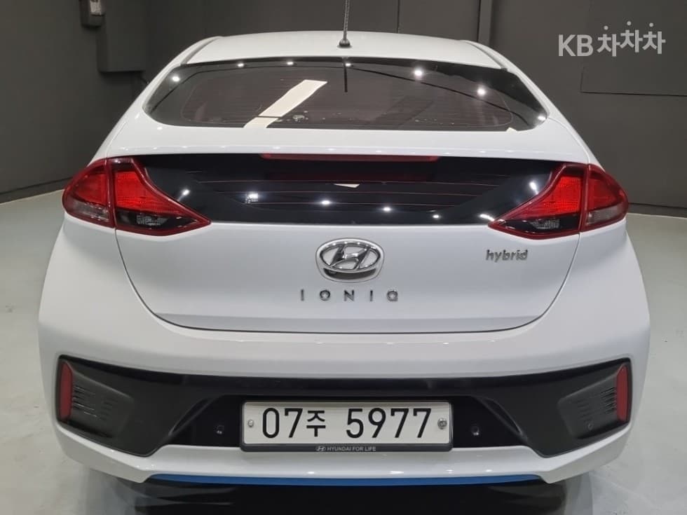 Hyundai IONIQ (Original Model)N - 3
