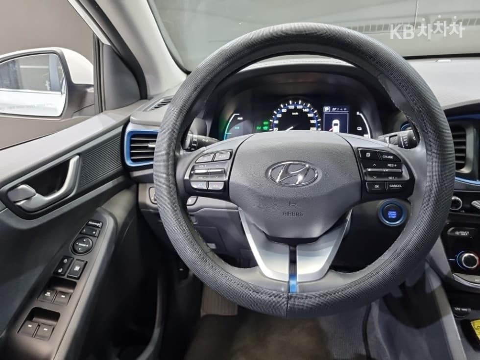 Hyundai IONIQ (Original Model)N - 9