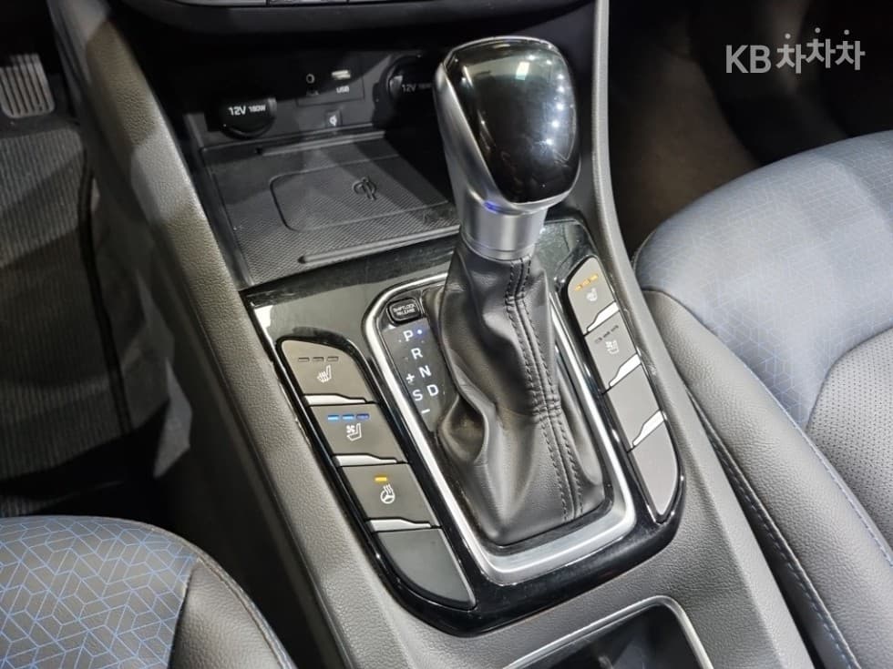 Hyundai IONIQ (Original Model)N - 12