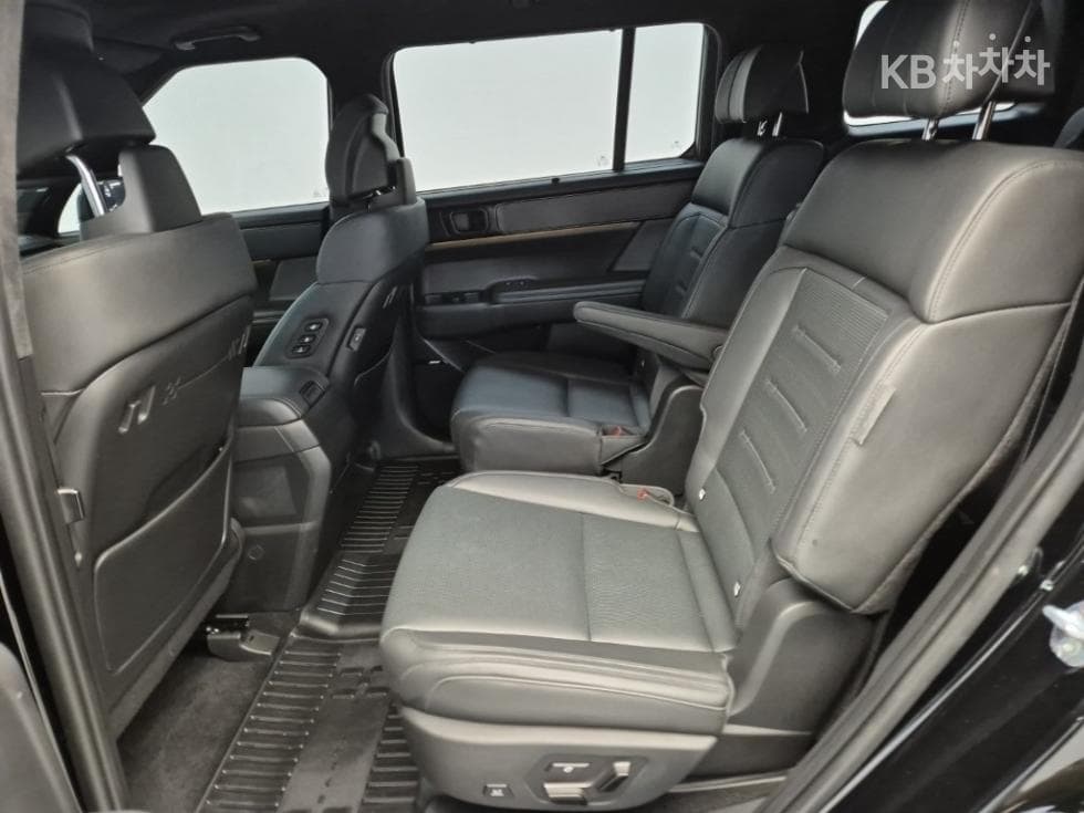 Hyundai The All New Santa Fe Hybrid MX51.6T HEV AWD Calligraphy - 12