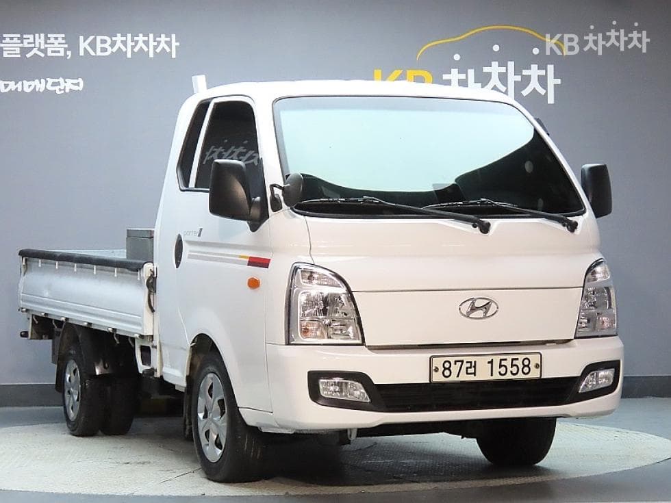 Hyundai Porter 2Extra Long Super Cab CRDi Smart - 3