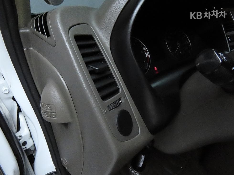 Hyundai Porter 2Extra Long Super Cab CRDi Smart - 11