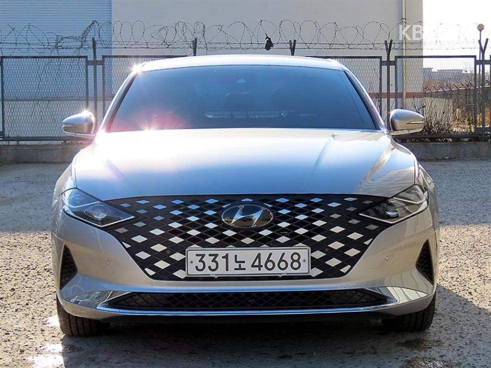 Хюндай The New (фейслифт) Grandeur (Azera) Хибрид2.4 Premium