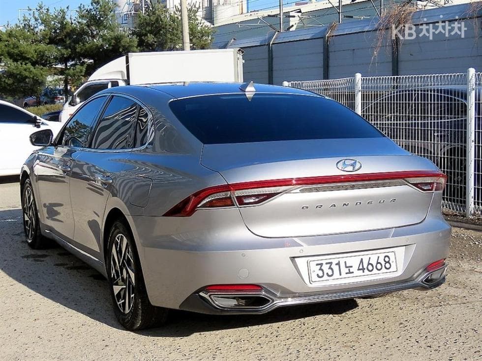 Хюндай The New (фейслифт) Grandeur (Azera) Хибрид2.4 Premium - 3