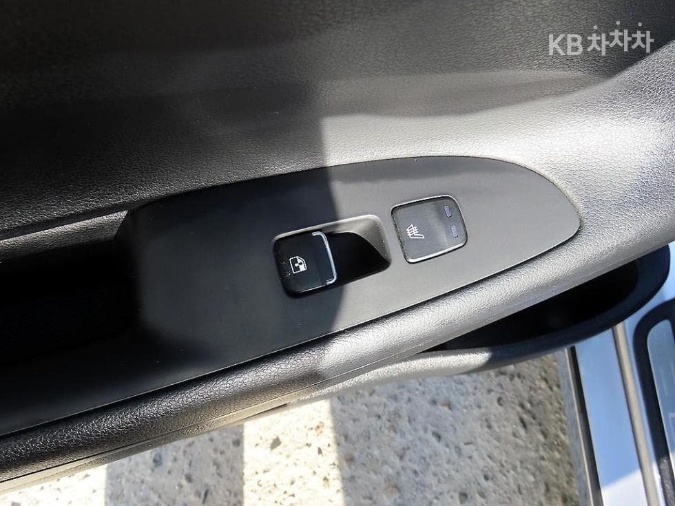 Хюндай The New (фейслифт) Grandeur (Azera) Хибрид2.4 Premium - 16