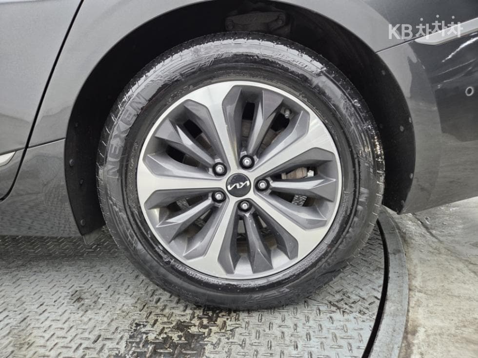 Kia K8 Hybrid1.6 Turbo Noblesse - 6