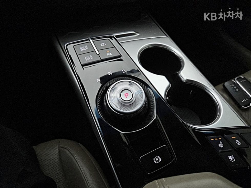 Kia K8 Hybrid1.6 Turbo Noblesse - 20