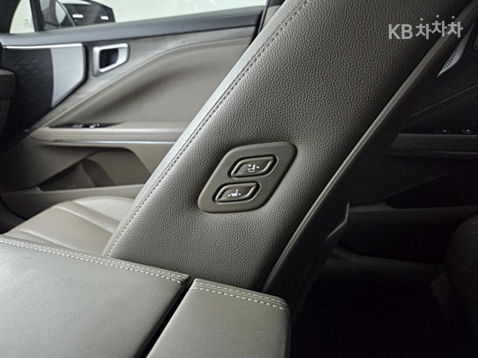 Kia K8 Hybrid1.6 Turbo Noblesse - 22