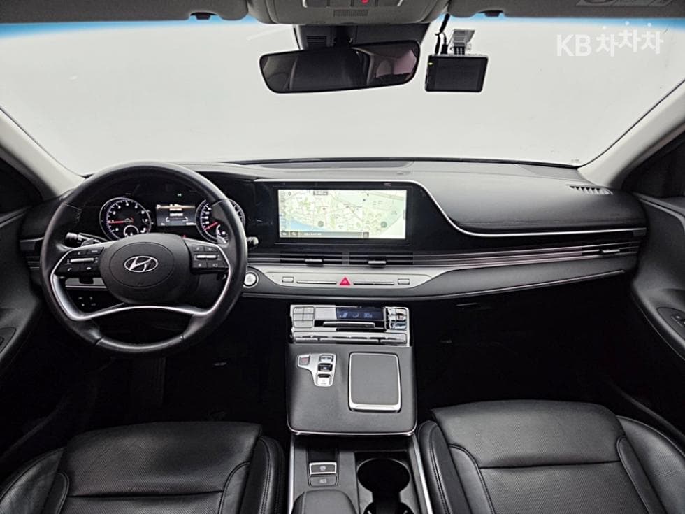 Hyundai The New (facelift) Grandeur (Azera)2.5 Premium 초이스 - 13