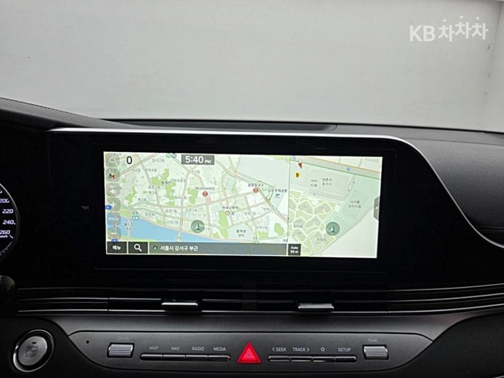 Hyundai The New (facelift) Grandeur (Azera)2.5 Premium 초이스 - 18