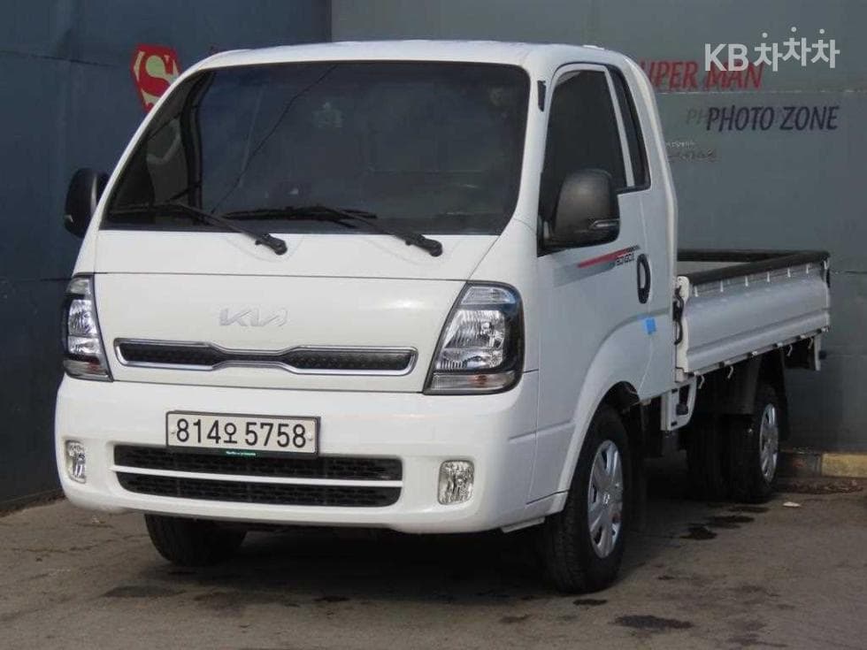 Киа The New (фейслифт) Бонго 3 (лек) 1 тон Королевска кабина LPI Удължено междуосие 2WD GL - Image 1